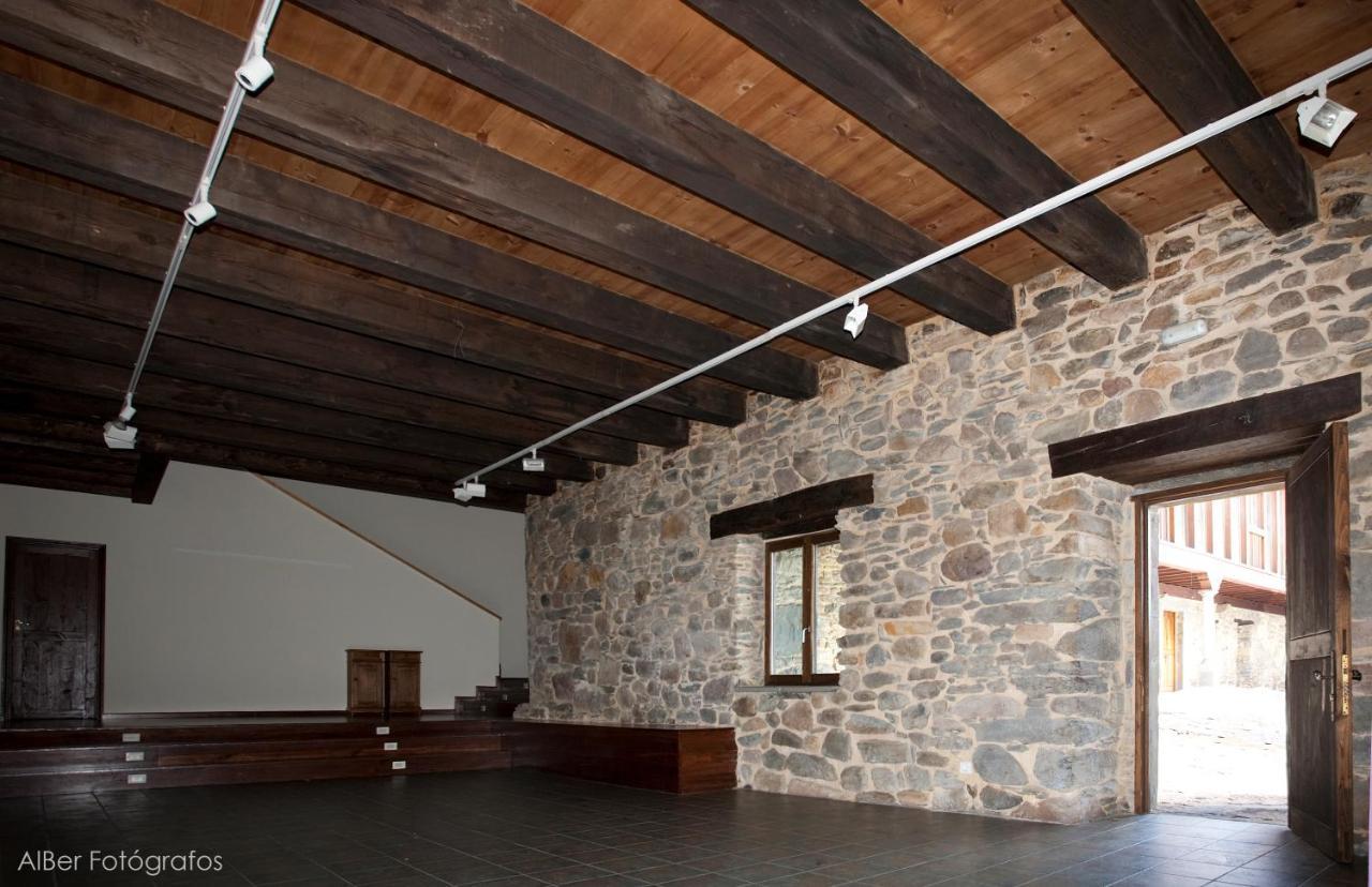 Albergue Francisco Giner De Los Rios 比利亚夫利诺 外观 照片